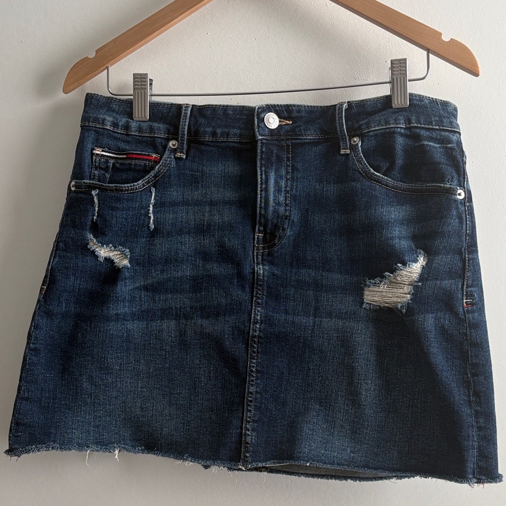 Tommy Hilfiger Dark Blue Logo Pocker Distressed Frayed Mini Skirt SZ 30 (10)